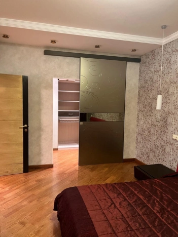 Купить квартиру в Москве. Вариант № 9943800, 13, площадь - квм, цена 36000000 рублей