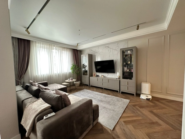 Купить трехкомнатную квартиру в Одинцове. Вариант № 627421, 2, площадь -  квм, цена 29500000 рублей