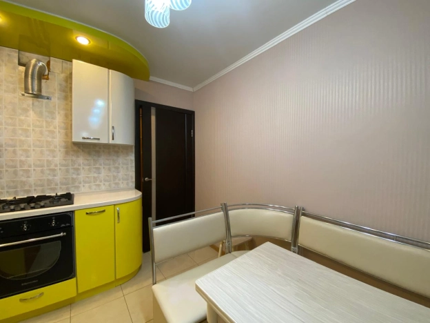 Купить двухкомнатную квартиру на улице Молодёжная в Пензенской области. Вариант № 24221, 4, площадь - квм, цена 1550000 рублей