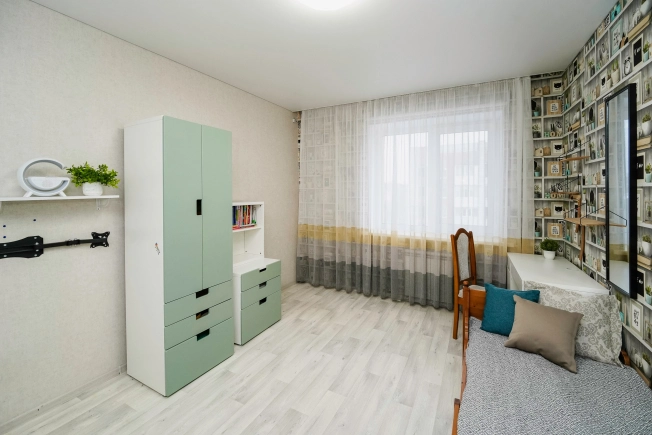 Купить квартиру в Омске. Вариант № 10199638, 24, площадь -  квм, цена 8365000 рублей