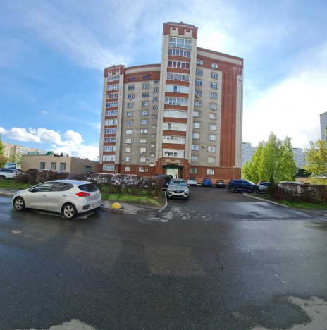 Купить трехкомнатную квартиру в Республике Татарстан (татарстан). Вариант № 27535, 7, площадь -  квм, цена 9990000 рублей