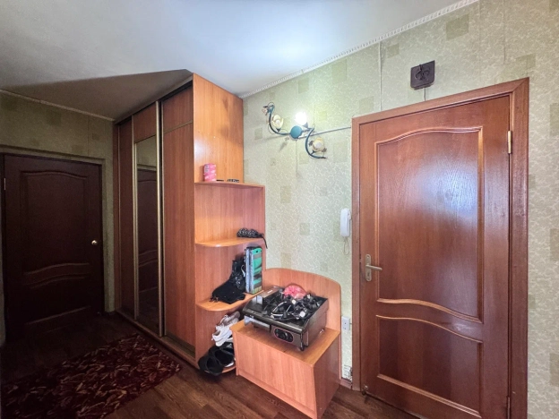 Купить двухкомнатную квартиру на вторичке у метро Проспект Просвещения в Санкт-Петербурге. Вариант № 54163, 18, площадь -  квм, цена 8990000 рублей