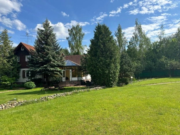 Купить земельный участок в Москве. Вариант № 61340, 13, площадь -  квм, цена 220500000 рублей