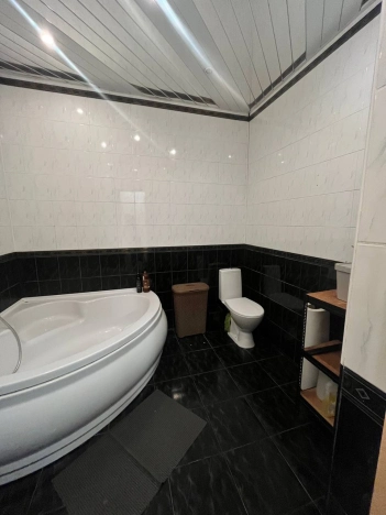 Купить трехкомнатную квартиру в Санкт-Петербурге. Вариант № 9717839, 10, площадь -  квм, цена 19900000 рублей