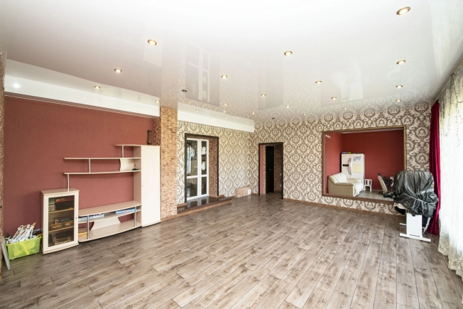 Купить дом на улице Школьная в Нижегородской области. Вариант № 8684619, 29, площадь -  квм, цена 24150000 рублей