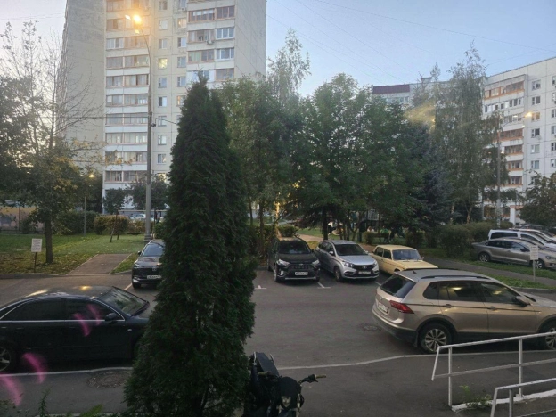 Купить квартиру в Москве. Вариант № 5528174, 16, площадь -  квм, цена 24999000 рублей