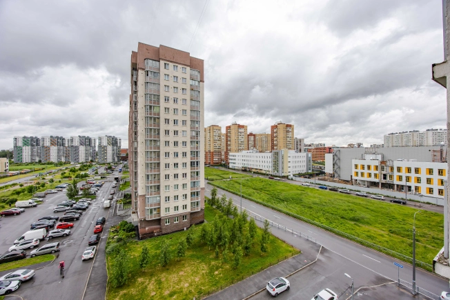 Купить трехкомнатную квартиру в районе Невский в Санкт-Петербурге. Вариант № 54519, 35, площадь -  квм, цена 19900000 рублей