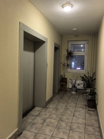 Купить квартиру на вторичке на улице Студенческая в Благовещенске. Вариант № 10392252, 27, площадь -  квм, цена 18500000 рублей