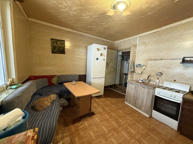 Купить дом в Микрорайоне Восточный, Тобольск в Тобольске. Вариант № 8020, 13, площадь -  квм, цена 3500000 рублей