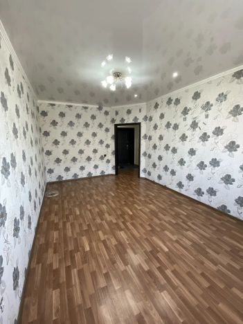 Купить однокомнатную квартиру в Омске. Вариант № 3267393, 6, площадь -  квм, цена 5680000 рублей