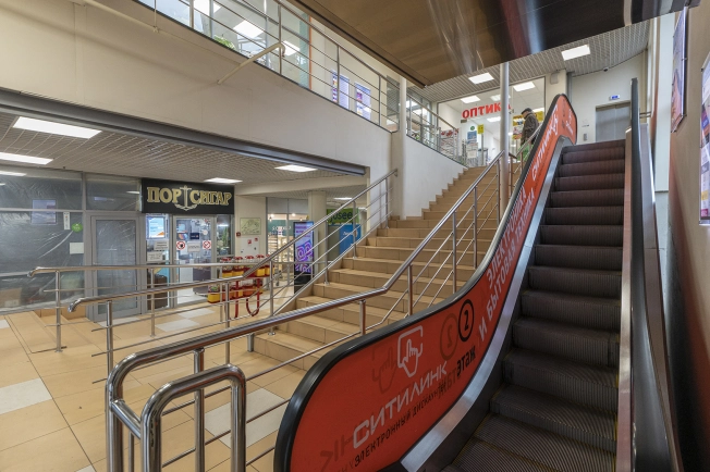 Купить коммерческую недвижимость свободного назначения у метро Бульвар Дмитрия Донского в Москве. Вариант № 17439, 3, площадь -  квм, цена 13700000 рублей