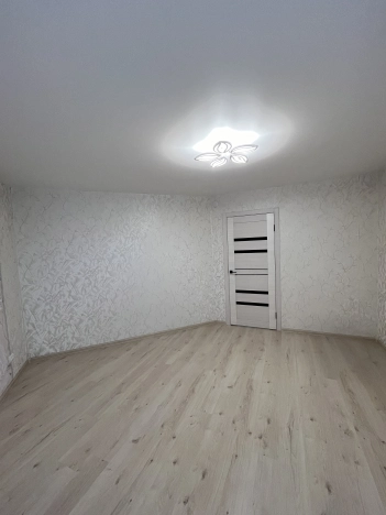 Купить трехкомнатную квартиру в районе Октябрьский в Улан-Удэ. Вариант № 9746956, 8, площадь - квм, цена 10050000 рублей