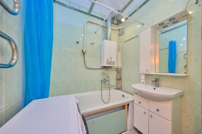 Купить трехкомнатную квартиру на вторичке в Рязани. Вариант № 3218429, 10, площадь -  квм, цена 3550000 рублей