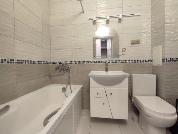 Снять квартиру в районе Ленинградский в Калининграде. Вариант № 8760479, 21, площадь -  квм, цена 35000 рублей