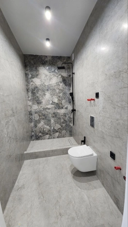 Купить трехкомнатную квартиру на улице набережная Пушкина в Республике Крым. Вариант № 16302, 16, площадь -  квм, цена 11500000 рублей