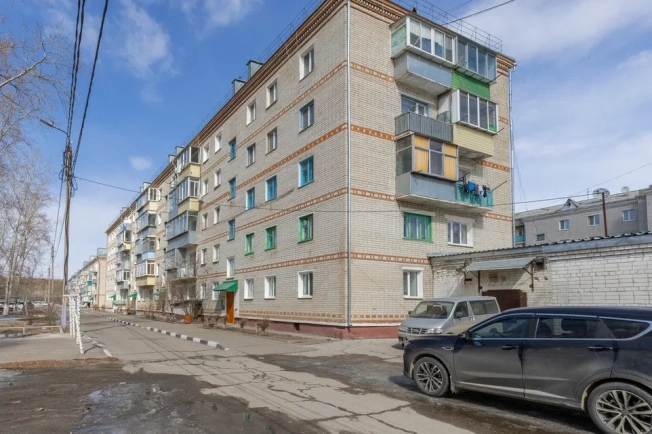 Купить четырехкомнатную квартиру в Амурской области. Вариант № 2524493, 0, площадь -  квм, цена 5000000 рублей