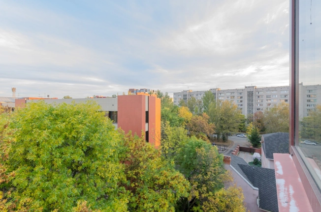 Купить четырехкомнатную квартиру в Вологде. Вариант № 14804, 5, площадь -  квм, цена 33250000 рублей