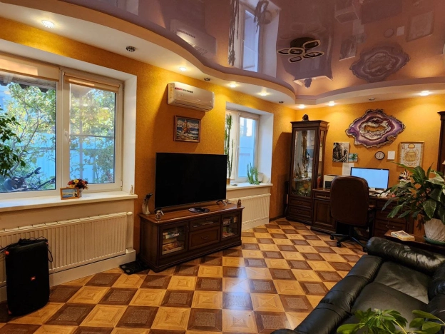 Купить таунхаус в Ленинградской области. Вариант № 45225, 17, площадь -  квм, цена 13900000 рублей