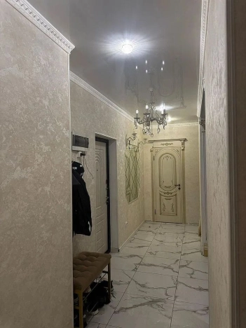 Купить трехкомнатную квартиру в Ростовской области. Вариант № 9961864, 10, площадь -  квм, цена 13700000 рублей