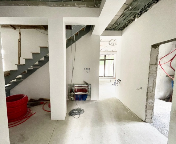 Купить дом на улице Лесная в Иркутской области. Вариант № 46570, 5, площадь -  квм, цена 17150000 рублей