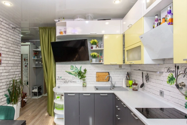 Купить квартиру в Тобольске. Вариант № 8028699, 1, площадь -  квм, цена 5450000 рублей