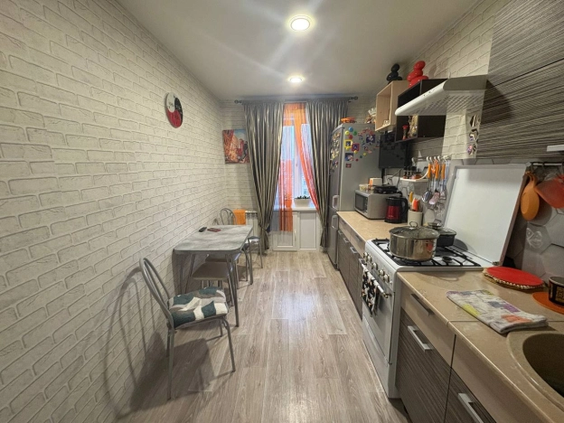 Купить двухкомнатную квартиру на вторичке в Пензенской области. Вариант № 9087699, 2, площадь -  квм, цена 1850000 рублей