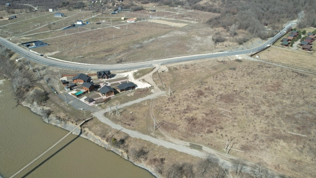 Купить земельный участок в Республике Адыгея (адыгея). Вариант № 10283635, 4, площадь -  квм, цена 250000000 рублей