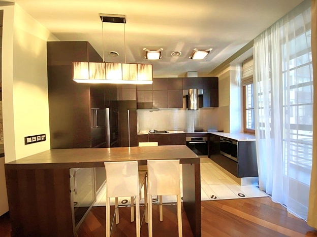 Купить квартиру в Москве. Вариант № 8005274, 8, площадь - квм, цена 137000000 рублей