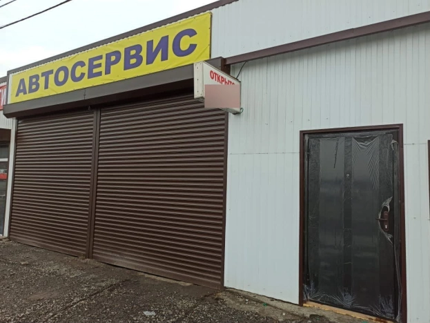 Купить автосервис в Ростове-на-Дону. Вариант № 3833372, 3, площадь -  квм, цена 27500000 рублей