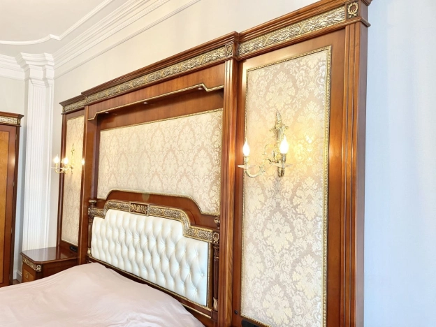 Купить квартиру в Москве. Вариант № 10382111, 20, площадь -  квм, цена 70000000 рублей