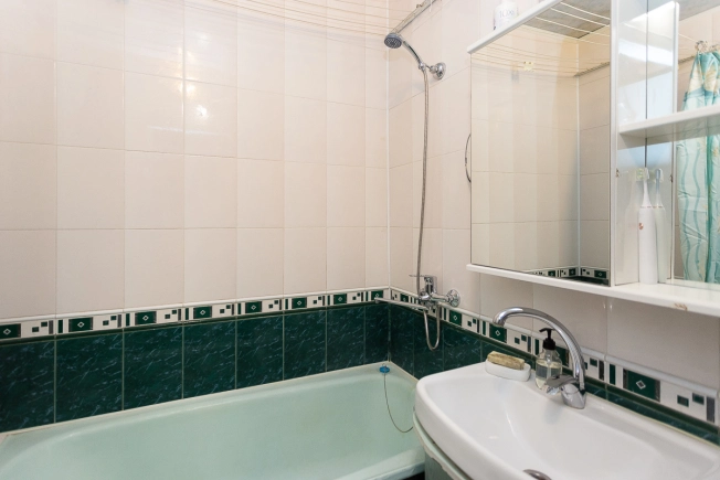 Купить квартиру на улице Безыменского в Владимире. Вариант № 3853658, 13, площадь -  квм, цена 5950000 рублей