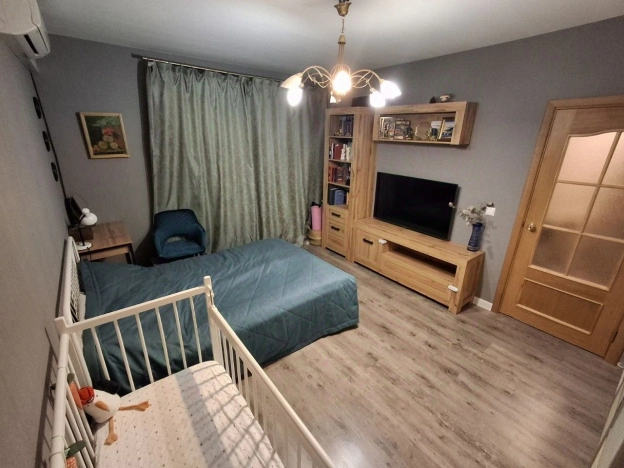 Купить однокомнатную квартиру в Санкт-Петербурге. Вариант № 9638011, 5, площадь -  квм, цена 10000000 рублей