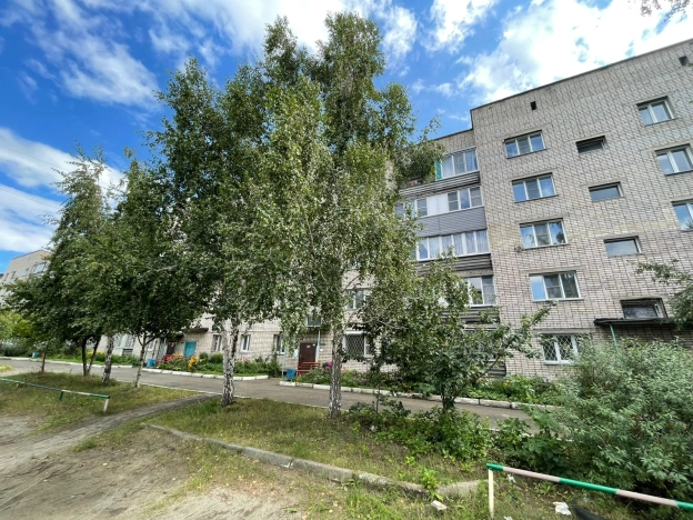 Купить многокомнатную квартиру в Бийске. Вариант № 6692811, 15, площадь -  квм, цена 5190000 рублей