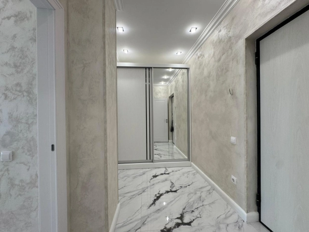 Купить квартиру на улице Дзержинского в Краснодаре. Вариант № 2119732, 7, площадь -  квм, цена 12000000 рублей