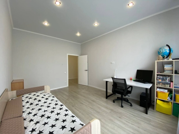 Купить дом в Микрорайоне Прометей, Октябрьский в Октябрьском. Вариант № 10335316, 15, площадь -  квм, цена 15900000 рублей