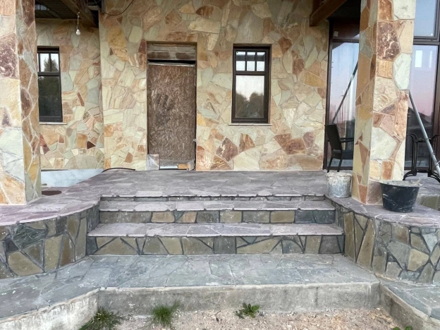 Купить дом в районе Выборгский в Санкт-Петербурге. Вариант № 40728, 15, площадь -  квм, цена 61500000 рублей