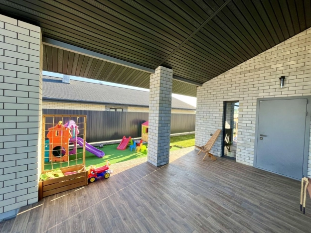 Купить дом в районе Дзержинский в Волгограде. Вариант № 8432, 29, площадь -  квм, цена 23500000 рублей