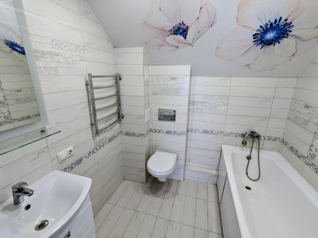 Купить дом на улице Жуковского в Новосибирске. Вариант № 1367950, 21, площадь -  квм, цена 15180000 рублей