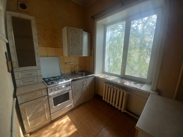 Купить двухкомнатную квартиру в Микрорайоне 15-й, Ангарск в Ангарске. Вариант № 33449, 7, площадь -  квм, цена 2800000 рублей