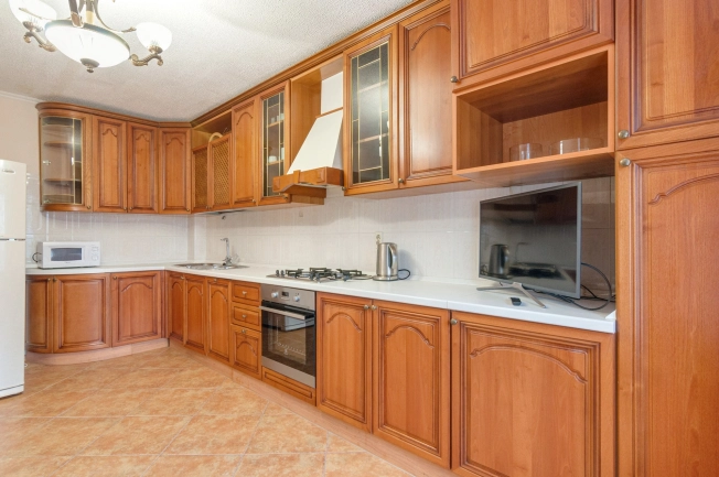 Купить квартиру в Вологодской области. Вариант № 8790858, 32, площадь -  квм, цена 12000000 рублей