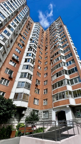Купить квартиру в Москве. Вариант № 2137813, 41, площадь - квм, цена 32999999.0000 рублей
