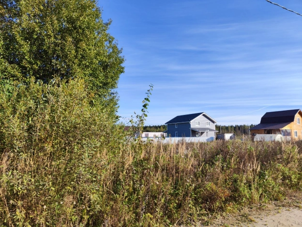 Купить земельный участок в Санкт-Петербурге. Вариант № 10308381, 13, площадь - квм, цена 1850000 рублей