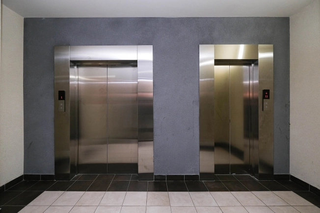 Купить трехкомнатную квартиру на улице Жилмассив в Новосибирской области. Вариант № 8912752, 28, площадь -  квм, цена 10900000 рублей