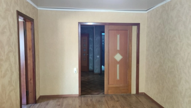 Купить трехкомнатную квартиру в Приморском крае. Вариант № 2096472, 7, площадь -  квм, цена 3300000 рублей