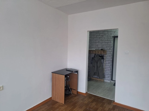 Купить двухкомнатную квартиру в Иркутской области. Вариант № 9423921, 4, площадь -  квм, цена 4800000 рублей