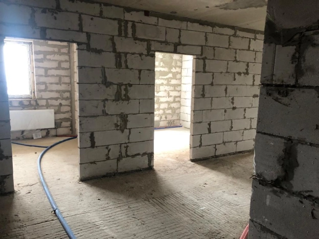 Купить трехкомнатную квартиру в Ростовской области. Вариант № 2893542, 2, площадь -  квм, цена 9200000 рублей