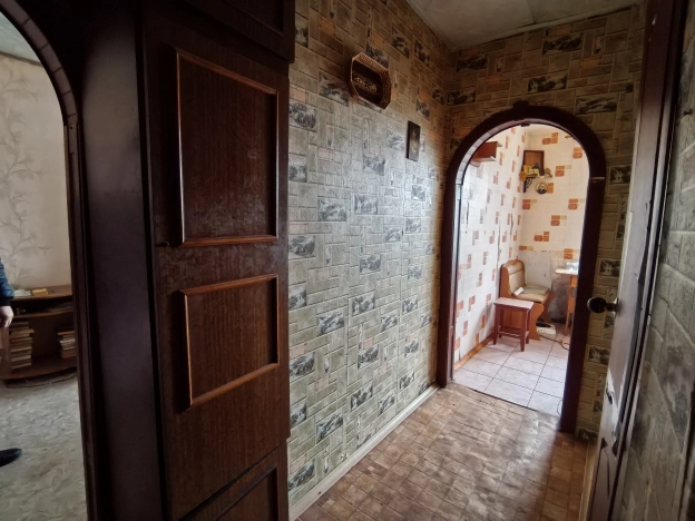 Купить однокомнатную квартиру на улице Железнодорожная в Владимирской области. Вариант № 8619075, 9, площадь -  квм, цена 1200000 рублей