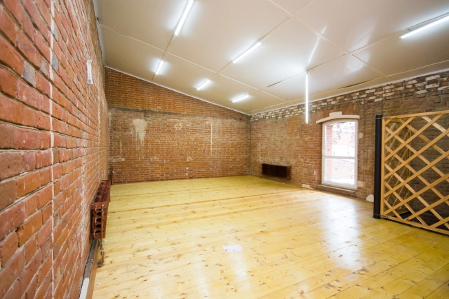 Купить коммерческую недвижимость свободного назначения в Балакове. Вариант № 21651, 21, площадь -  квм, цена 14999000 рублей