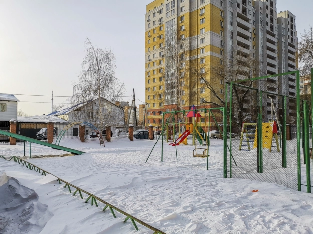 Купить четырехкомнатную квартиру в Омске. Вариант № 22023, 23, площадь -  квм, цена 11450000 рублей