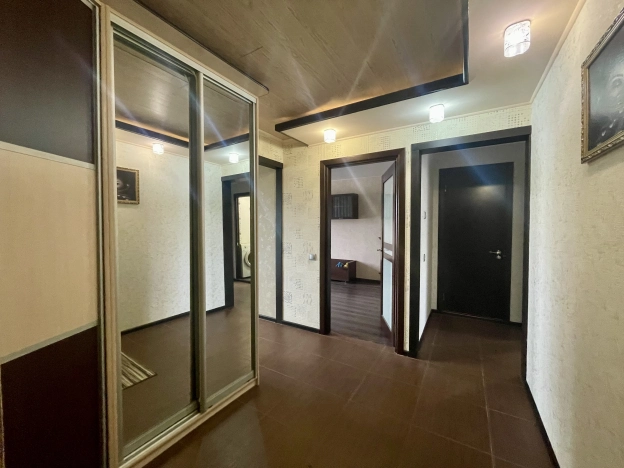 Купить трехкомнатную квартиру в Лакинске. Вариант № 668497, 0, площадь -  квм, цена 5665000 рублей